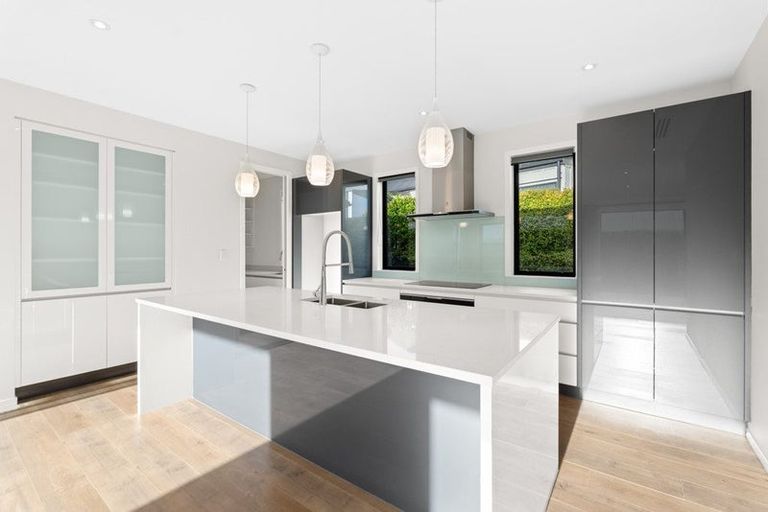 Photo of property in 78 Riverhead Point Drive, Riverhead, 0820