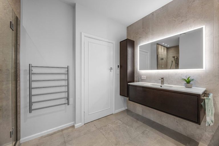 Photo of property in 187 Cashmere Road, Hoon Hay, Christchurch, 8025