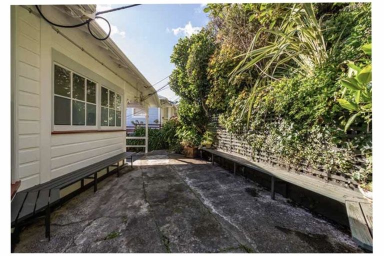 Photo of property in 26 Disley Street, Highbury, Wellington, 6012