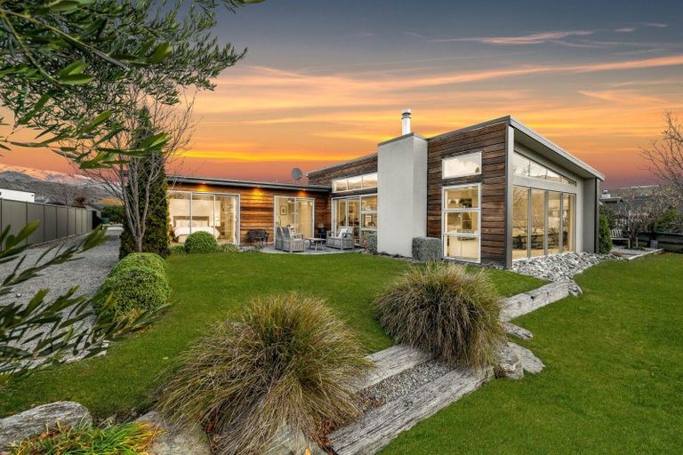 Photo of property in 11 Quartz Lane, Mount Pisa, Cromwell, 9383