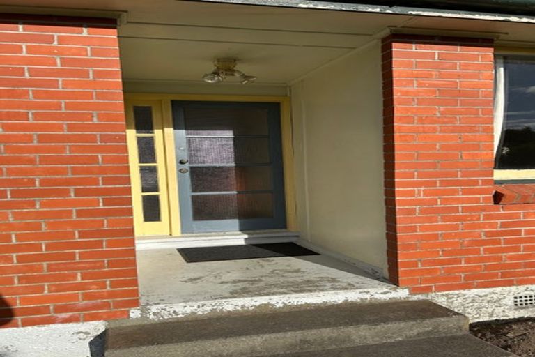 Photo of property in 10 Tilbury Avenue, Hokowhitu, Palmerston North, 4410