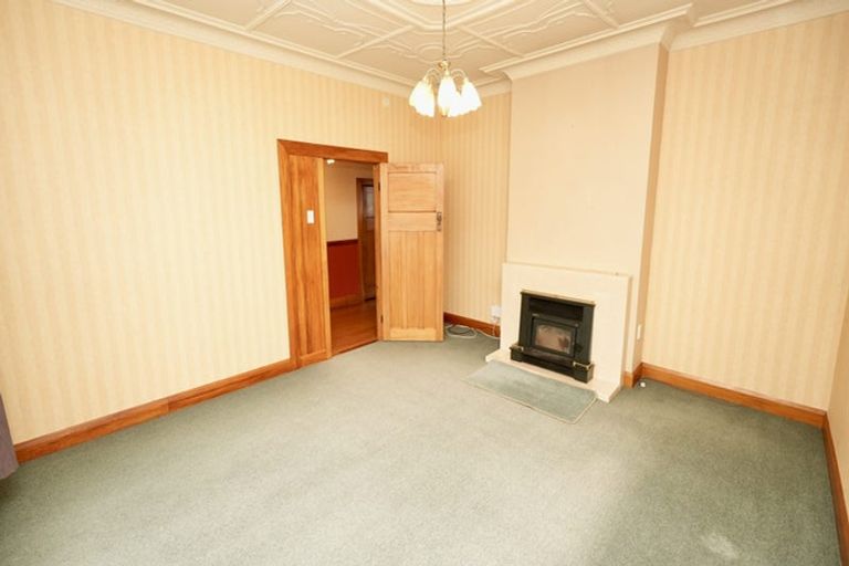 Photo of property in 16 Karamu Avenue, Takaro, Palmerston North, 4410