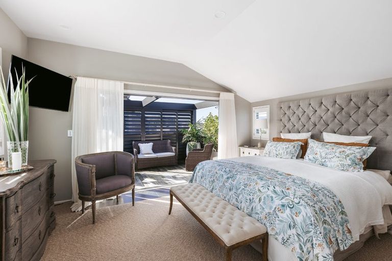 Photo of property in 241 Oceanbeach Road, Mount Maunganui, 3116