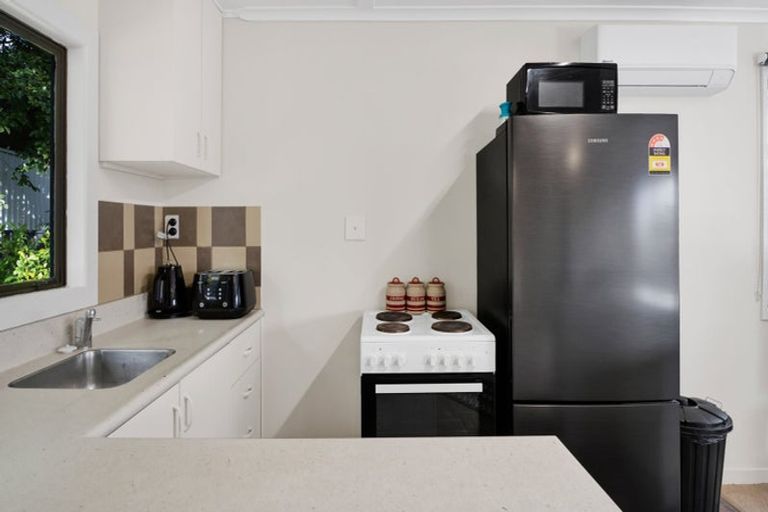 Photo of property in 6c Oswald Place, Stratford, 4332