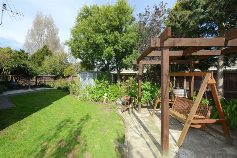 Photo of property in 20 Arden Place, Parklands, Christchurch, 8083
