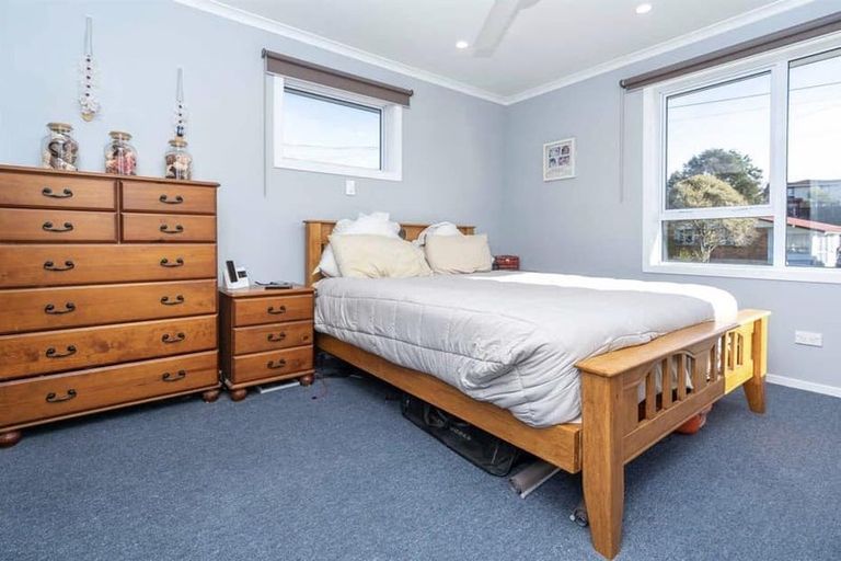 Photo of property in 19 Manapouri Place, Glenview, Hamilton, 3206