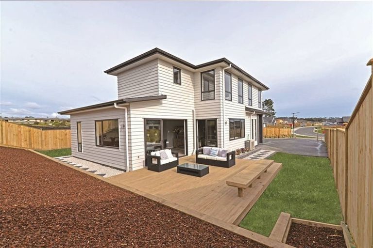 Photo of property in 21 Remana Crescent, Huapai, Kumeu, 0810