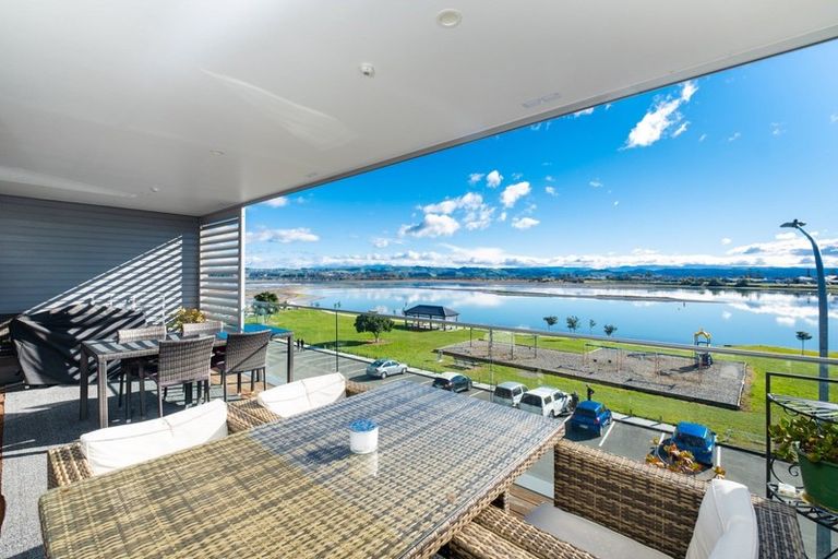 Photo of property in 405/7 Humber Street, Pandora, Napier, 4110