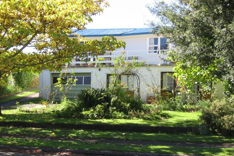Photo of property in 11 Kupe Place, Tokoroa, 3420