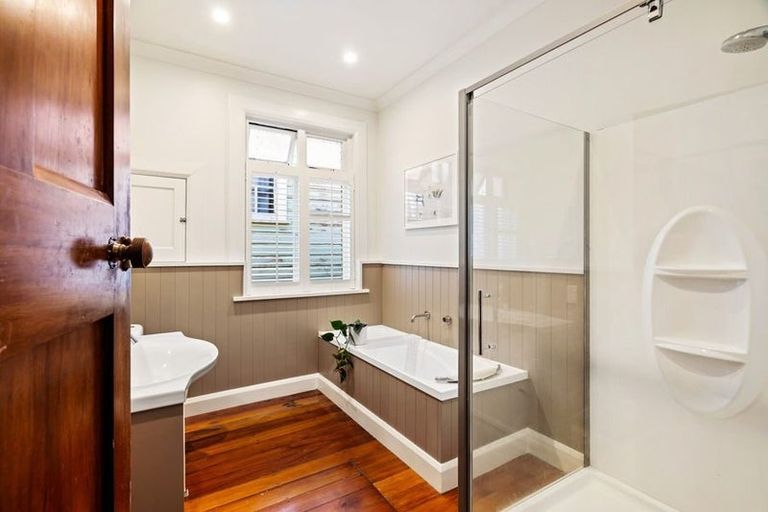 Photo of property in 13 Nelson Crescent, Napier South, Napier, 4110