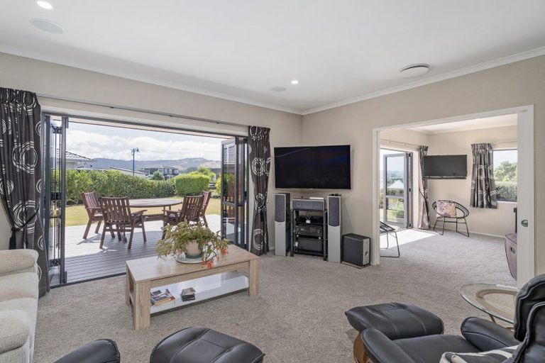 Photo of property in 6 Roseberry Place, Whitianga, 3510