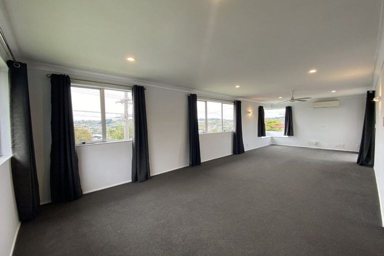 Photo of property in 111 Stanmore Bay Road, Stanmore Bay, Whangaparaoa, 0932