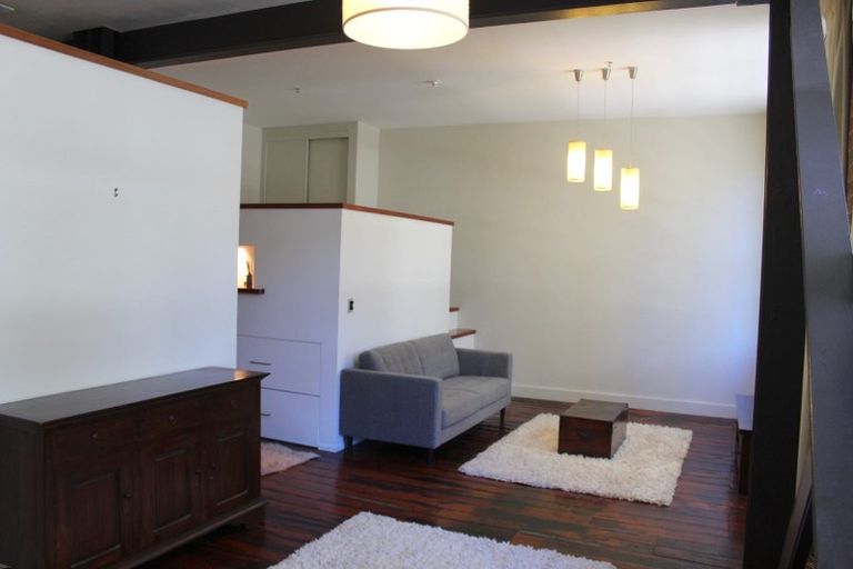 Photo of property in Hannahs Warehouse Apartments, 21/13 Leeds Street, Te Aro, Wellington, 6011