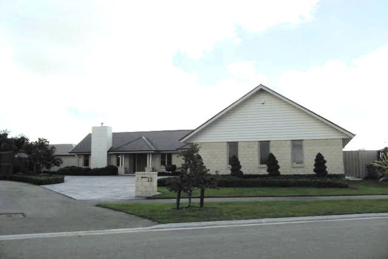 Photo of property in 13 Cathcart Crescent, Prebbleton, 7604