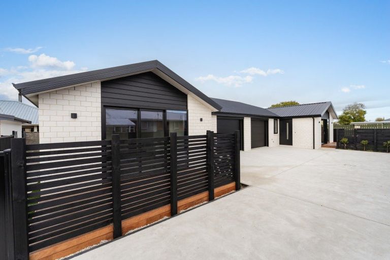 Photo of property in 2/8 Dryden Street, Stoke, Nelson, 7011