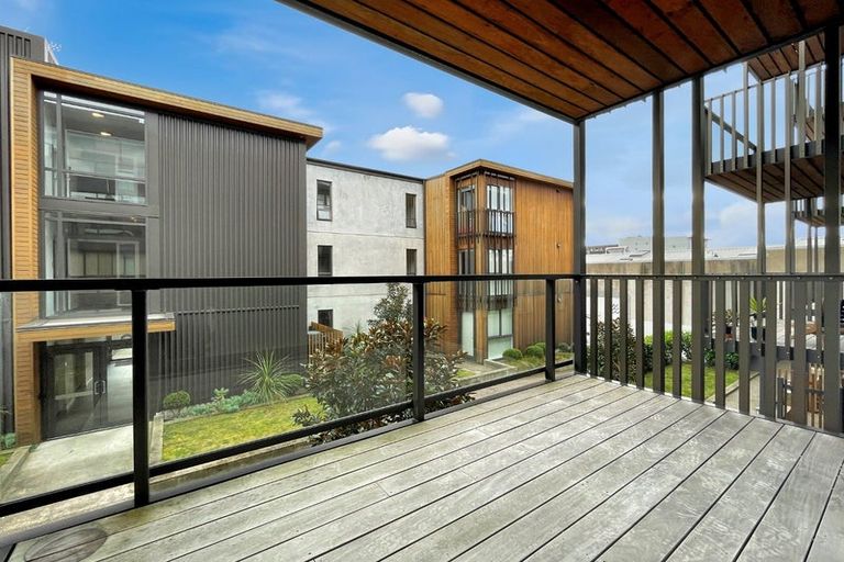 Photo of property in Vedado Apartments, 307/41 Hopper Street, Mount Cook, Wellington, 6011