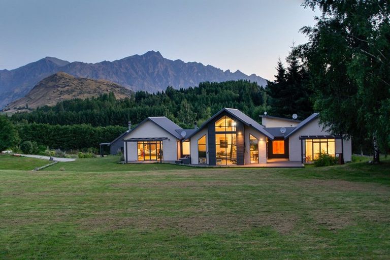 Photo of property in 310a Littles Road, Dalefield, Queenstown, 9371