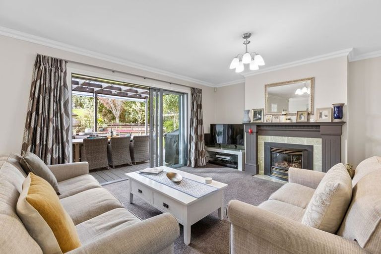 Photo of property in 10g Tupare Place, Highlands Park, New Plymouth, 4312