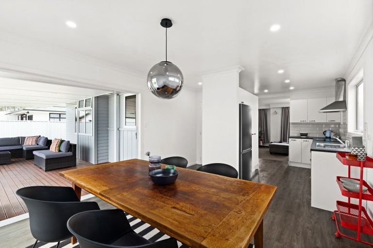 Photo of property in 39 Lipscombe Crescent, Havelock North, 4130