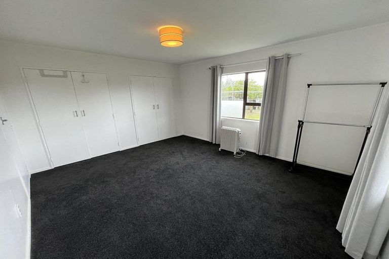 Photo of property in 32 Strathmore Avenue, Levin, 5510