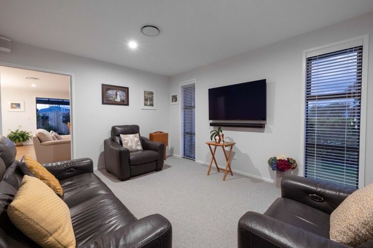 Photo of property in 45 Cotula Way, Papamoa Beach, Papamoa, 3118