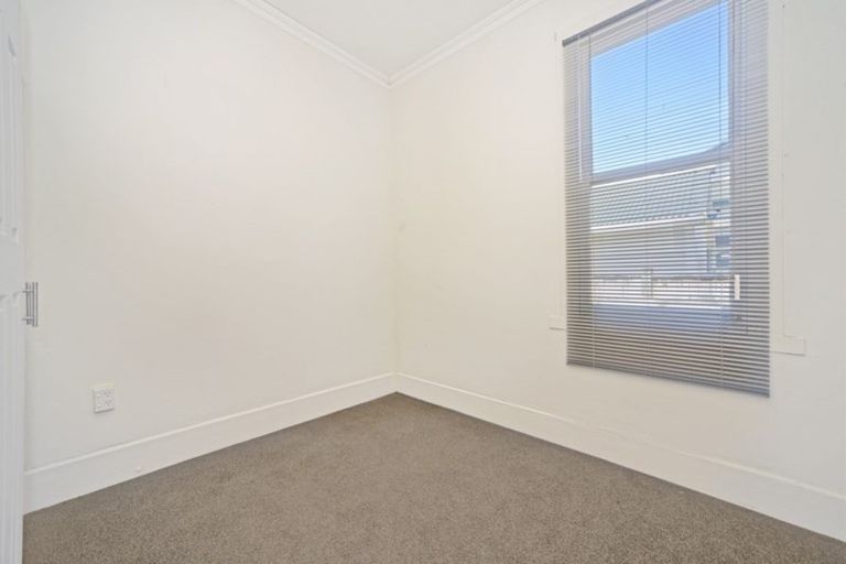 Photo of property in 42 Weraroa Road, Levin, 5510