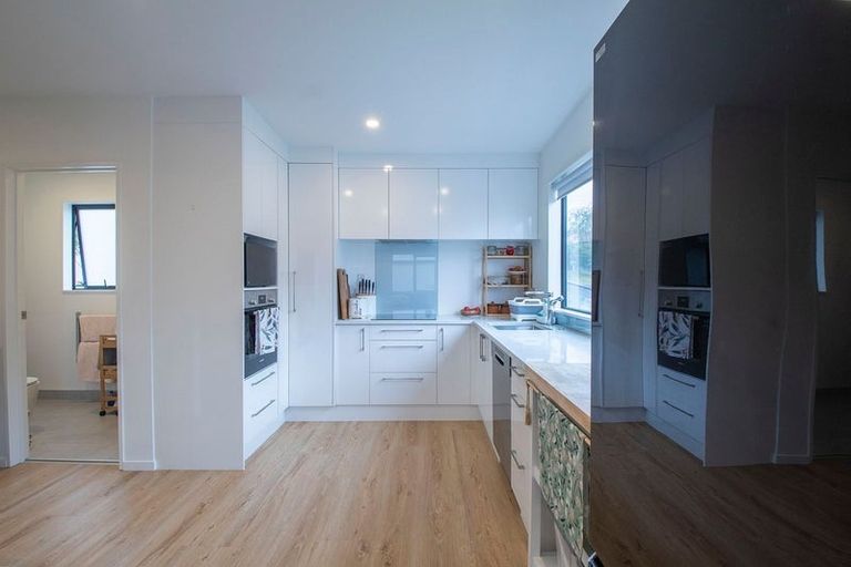 Photo of property in 1 Panga Place, Henderson, Auckland, 0612