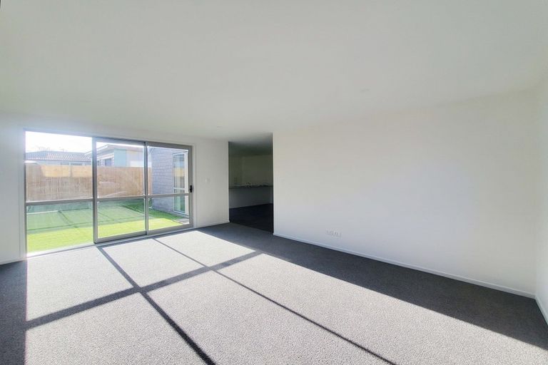 Photo of property in 13c Oxford Road, Manurewa, Auckland, 2102