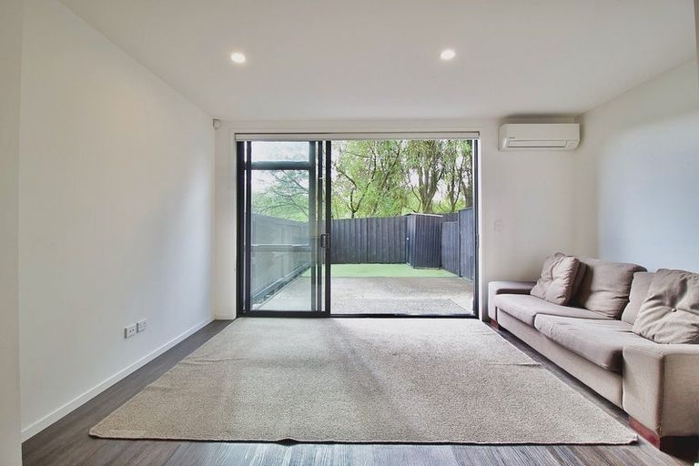 Photo of property in 26 Kotuitui Street, Manukau, Auckland, 2104