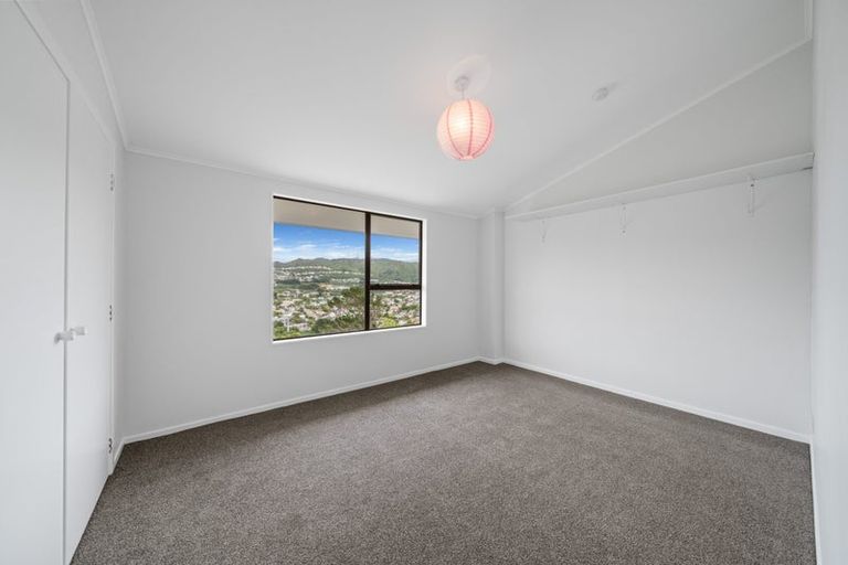 Photo of property in 2 Anzia Way, Johnsonville, Wellington, 6037