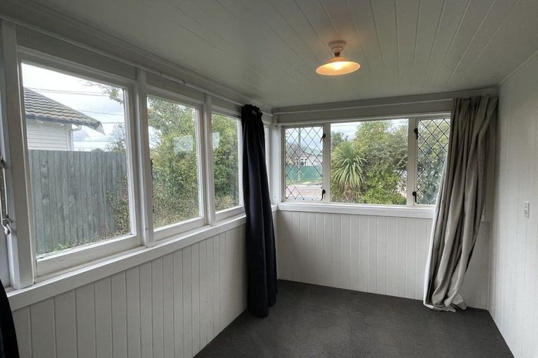 Photo of property in 51 Stapletons Road, Richmond, Christchurch, 8013