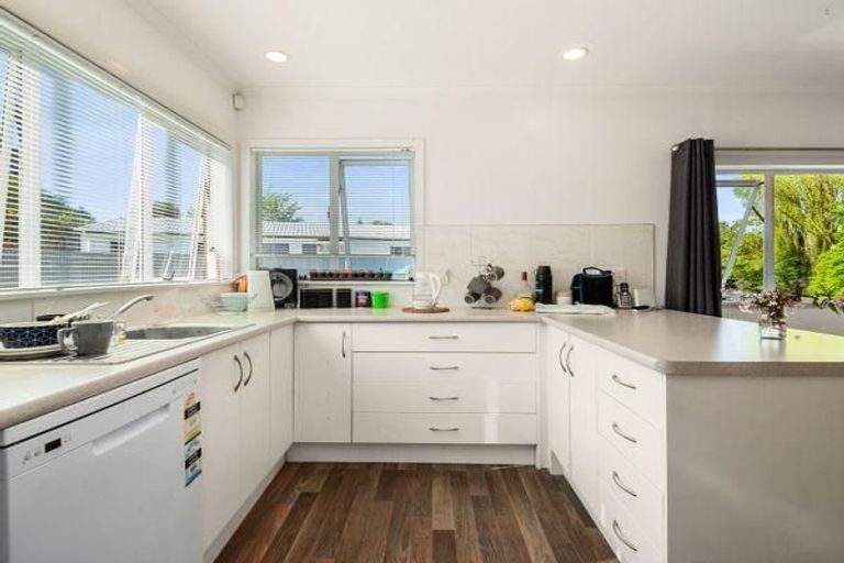 Photo of property in 64d Fairview Road, Western Heights, Rotorua, 3015