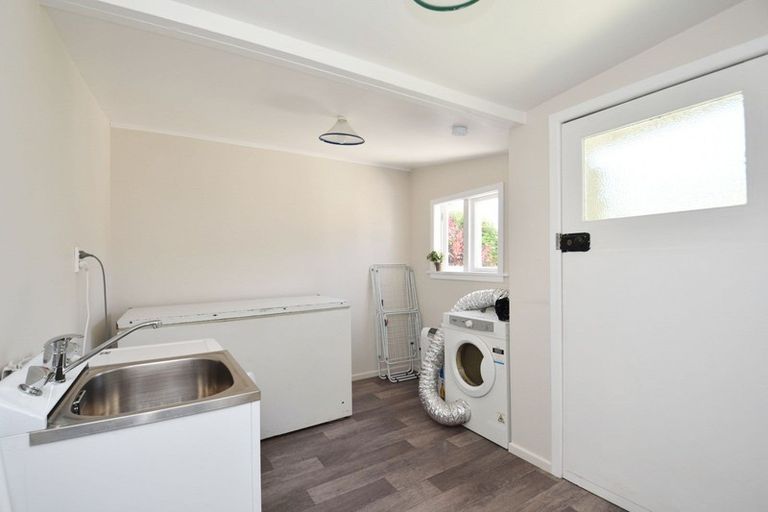 Photo of property in 69 Centre Street, Strathern, Invercargill, 9812