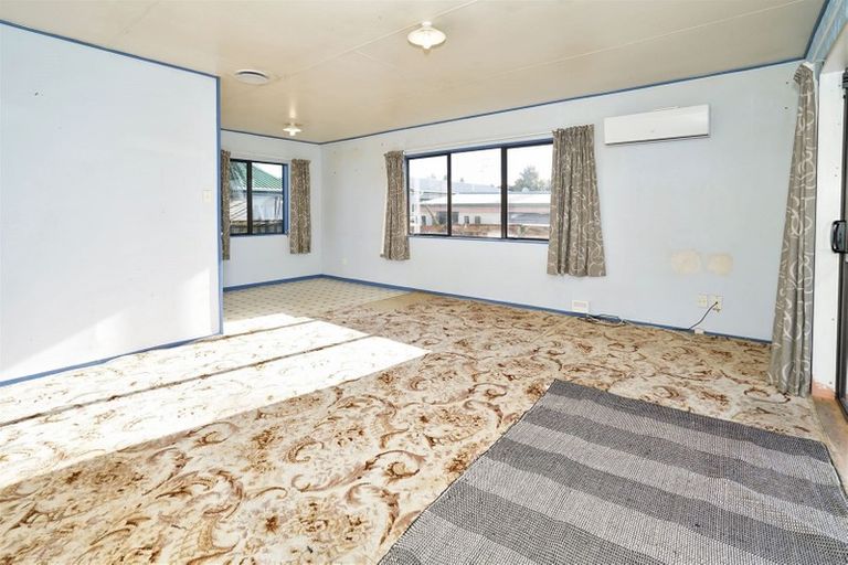 Photo of property in 8c Breckons Avenue, Nawton, Hamilton, 3200