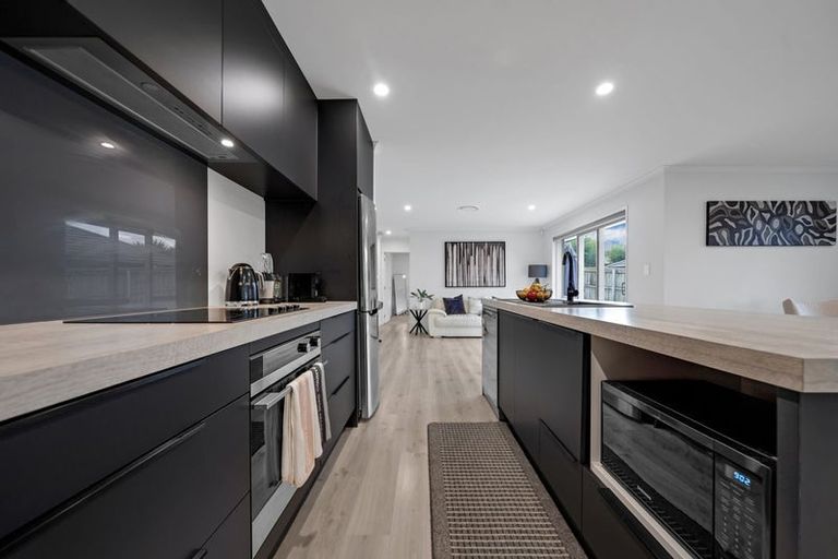 Photo of property in 16 Mark Ball Drive, Pokeno, 2402