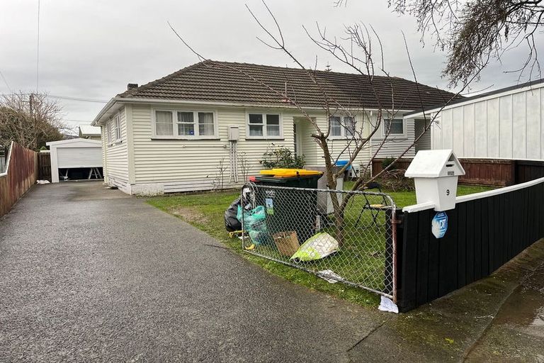 Photo of property in 9 Atiawa Crescent, Waiwhetu, Lower Hutt, 5010