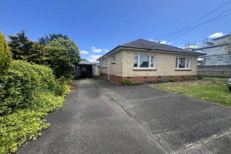 Photo of property in 48 Clevedon Road, Papakura, 2110