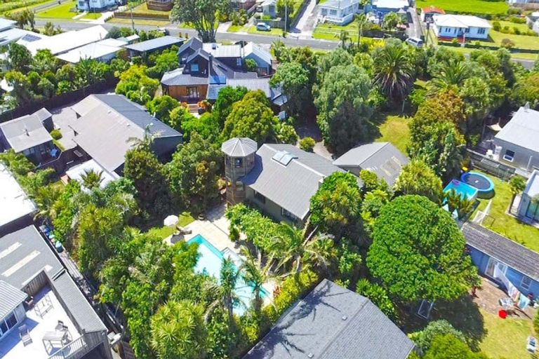 Photo of property in 7-9 Mace Terrace, Oakura, 4314