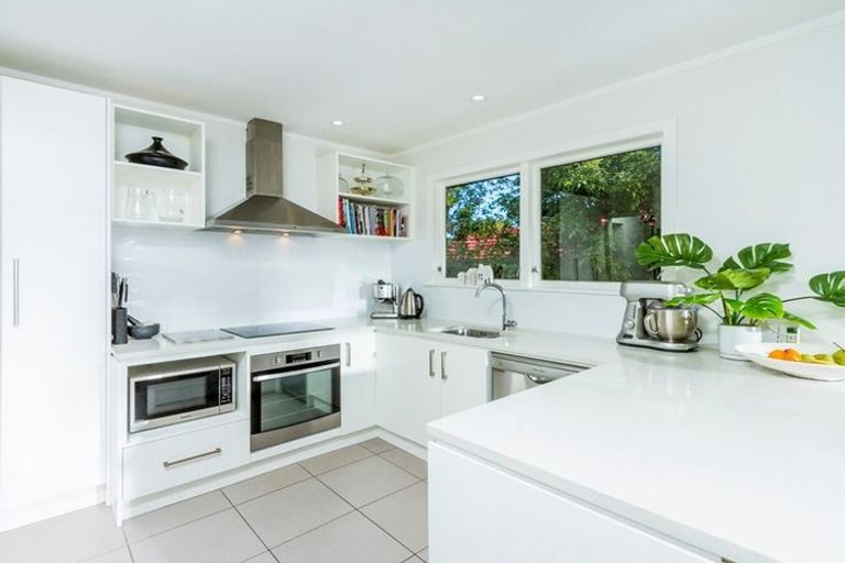 Photo of property in 25 Regent Street, Devonport, Auckland, 0624