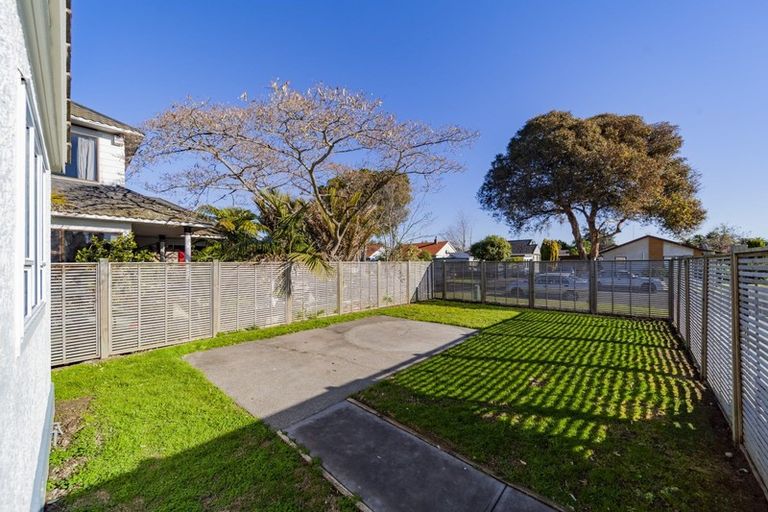 Photo of property in 16 Nuffield Avenue, Marewa, Napier, 4110