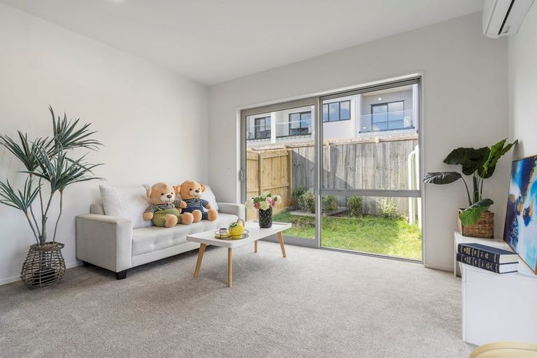 Photo of property in 10/3 Matuhi Rise, Henderson, Auckland, 0612