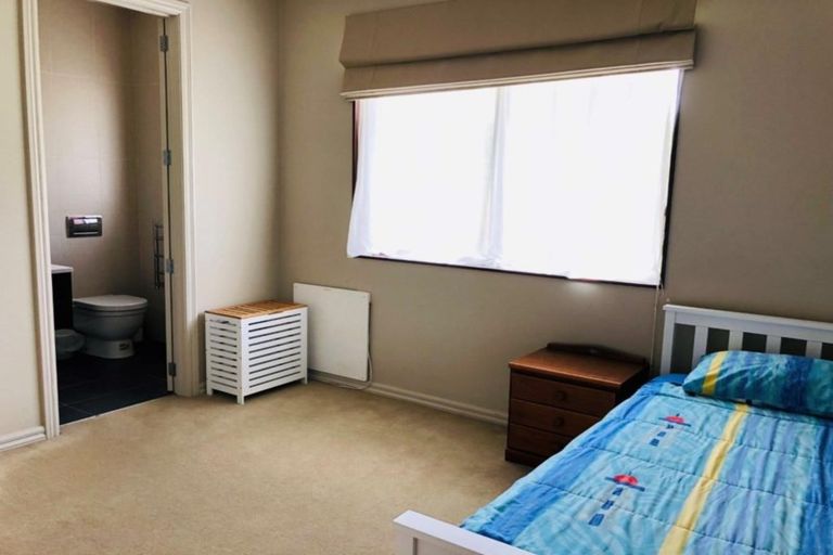 Photo of property in 11 Whiteways Drive, Dairy Flat, Albany, 0792