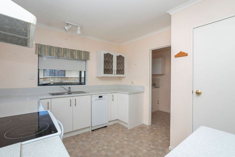 Photo of property in 19a Burns Street, Dannevirke, 4930