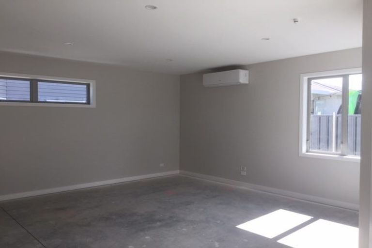 Photo of property in 30 Bowling Road, Greenmeadows, Napier, 4112