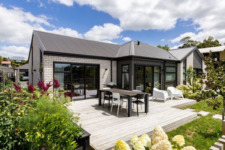 Photo of property in 1b Fairburn Place, Leamington, Cambridge, 3432