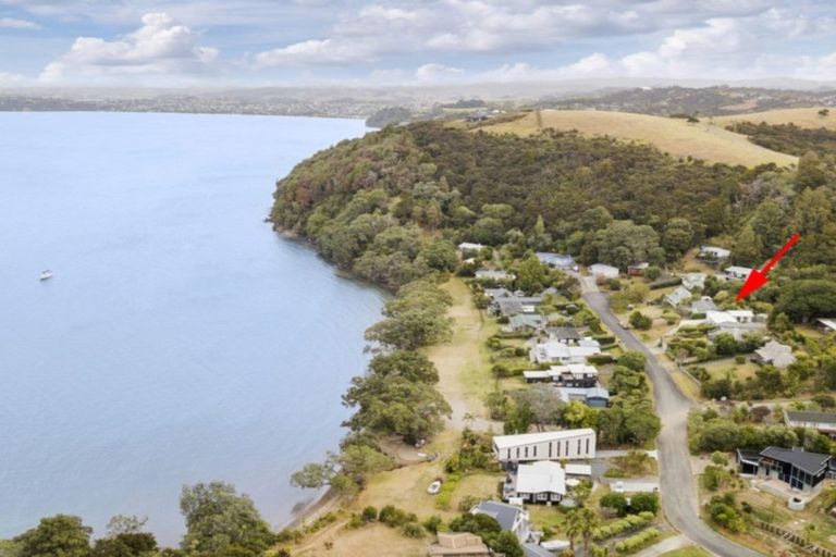 Photo of property in 6 Buckleton Road, Tawharanui Peninsula, Matakana, 0986