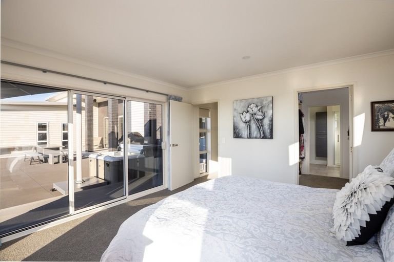 Photo of property in 576a Mangorei Road, Mangorei, New Plymouth, 4371