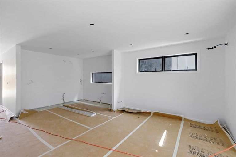 Photo of property in 7c Hay Street, Ebdentown, Upper Hutt, 5018