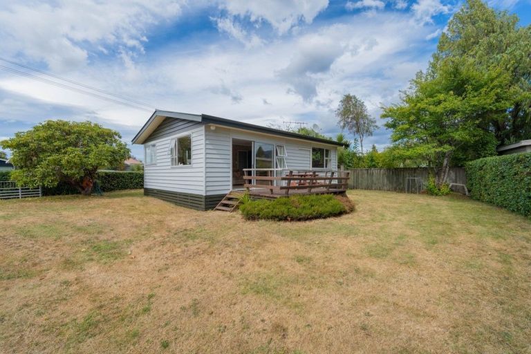 Photo of property in 25 Mckerrow Street, Te Anau, 9600