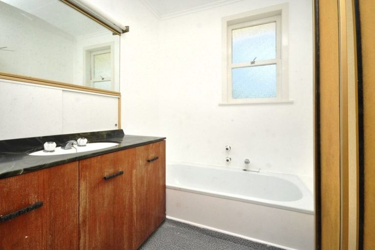 Photo of property in 87 Willerton Avenue, New Lynn, Auckland, 0600
